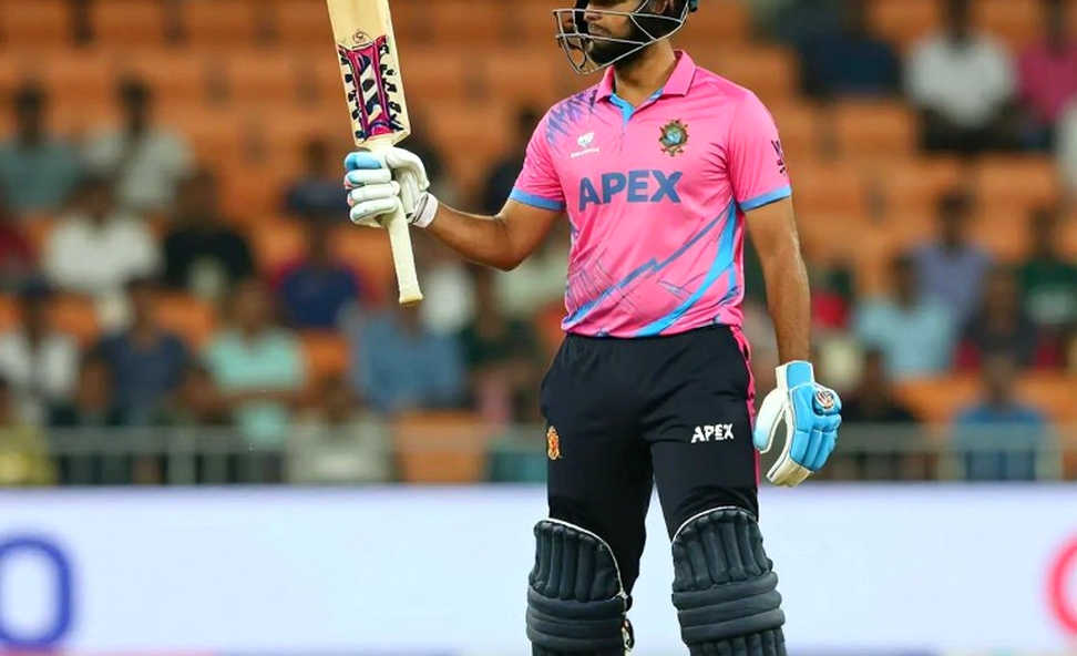 হাসান মাহমুদের হ্যাটট্রিক: ১০৬ রানের লিডটাই আসল খবর