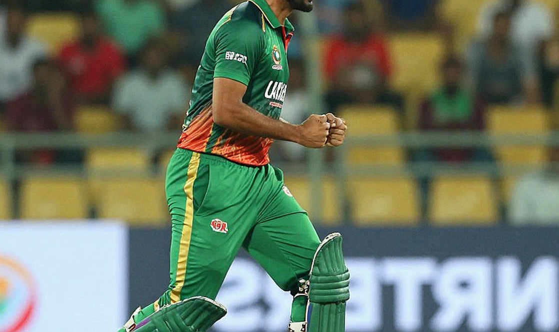 কেন্টের প্রমোশনের দিনেই কুকের বিদায়: যে প্রশ্নটা কেউ করছে না